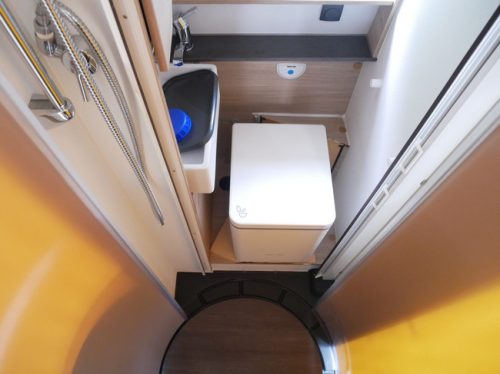 Knaus Boxstar 540, 5,40 Meter Kastenwagen, Anh&auml;ngerkupplung Foto: 15