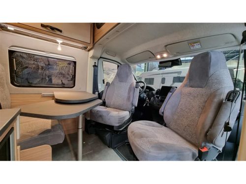P&ouml;ssl Roadstar 600 L photo: 2