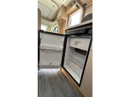 LMC Cruiser V 646 G 70jr Jubileum-Autom-NAVI foto: 16