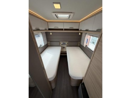 Knaus Sudwind 540 UE Incl. Mover and Awning photo: 16