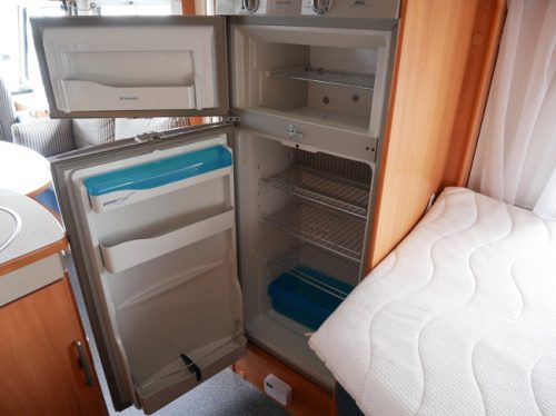 Hymer B654, Integrated Camper, French bed, Pull-down bed!! photo: 14
