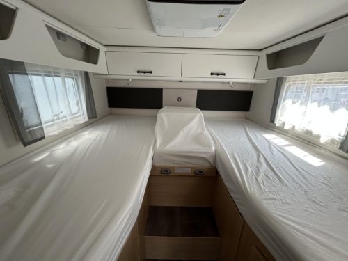 Sunlight T 68 Adventure Edition + Hubbett & Klimaanlage Foto: 3