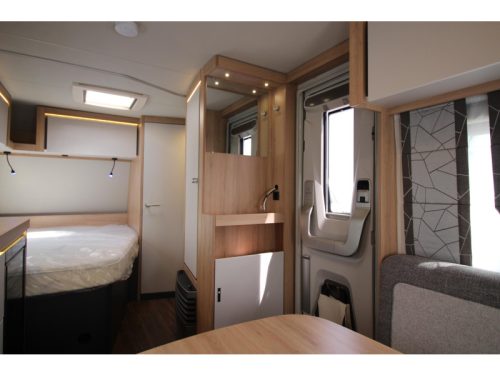 Knaus Sport 450 FU Action model! photo: 16