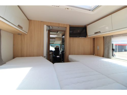 Niesmann+Bischoff Arto 77 E Single beds + Pop-top roof  photo: 35