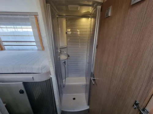 B&uuml;rstner Nexxo T 728 G Jubile 25 photo: 21