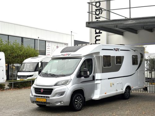Pilote Sensation 700 P QUEENSBED 6.99M XXL GARAGE CONSTRUCT photo: 3