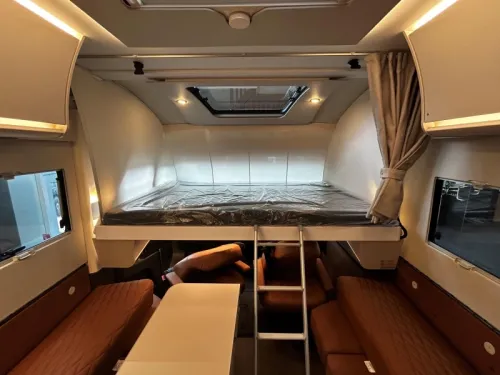 Adria Sonic Supreme 700 DL Automatik 180 PS Foto: 22