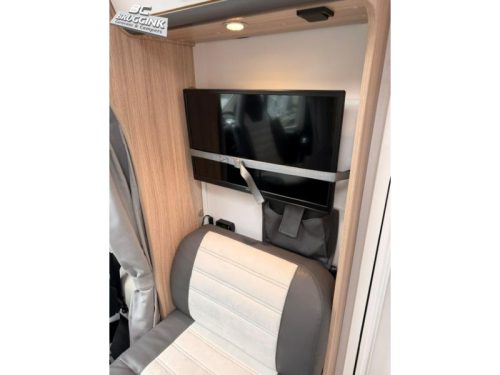 Sunlight T 68 Adventure Edition SINGLE BEDS photo: 6