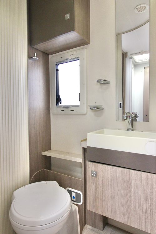 Challenger Genesis 288EB photo: 13