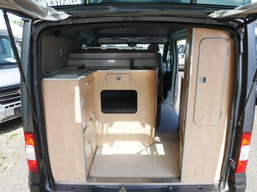 Ford Nugget, Pop-top roof, 5 Seats / 4 Berths photo: 9