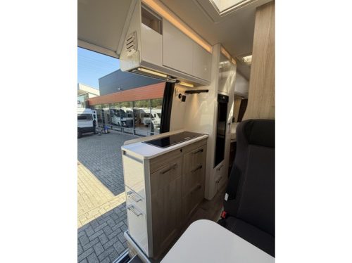 Kabe Travel Master Van 690LB V6 190PK Einzelbetten Solarmodul Anh&auml;ngerkupplung Foto: 16