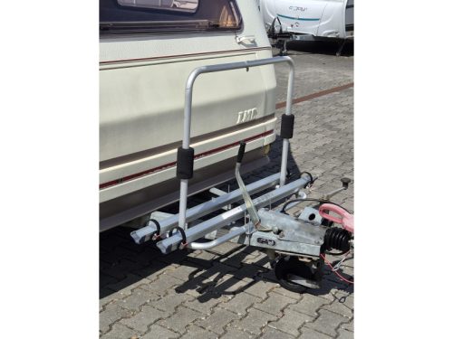 LMC Luxus 490 P Awning - Fold-over bed  photo: 21