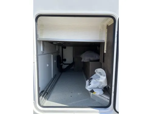 Benimar Amphitryon A998 Fiat 140PK Dachklimaanlage TV Foto: 17