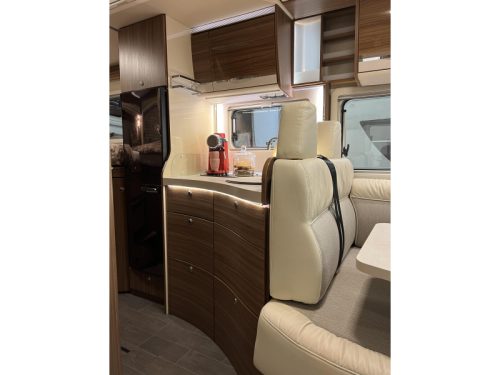 Eura Mobil Profila RS 695 EB photo: 5