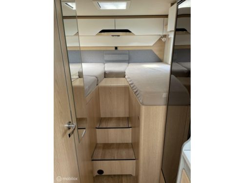 Hymer B-MCT 600 White-Line Mercedes 170-HP Automatic Single beds, Many extras and low mileage, 1st Owner photo: 2