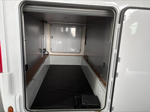 Rapido 896 F Heavy chassis + Automaat  photo: 21