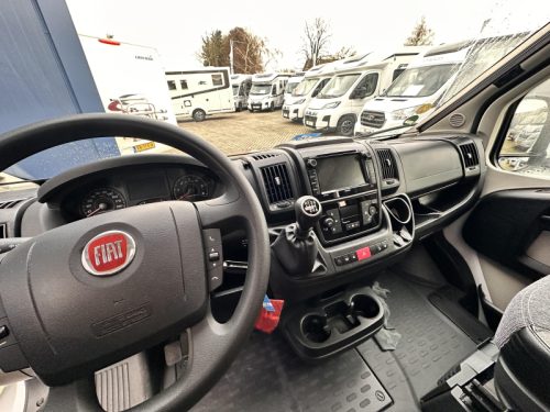 LMC Passion T 663 G 2000&euro; d'options suppl&eacute;mentaires gratuites photo : 15