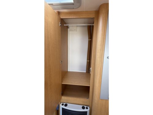 Knaus Sudwind 500 EU Einzelbetten Rundsitzgruppe Foto: 4