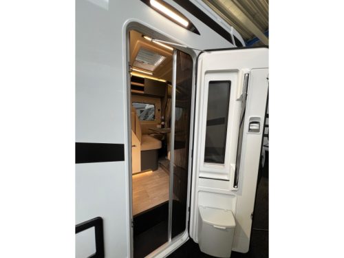 Laika Kosmo 319 automatic, single beds photo: 16