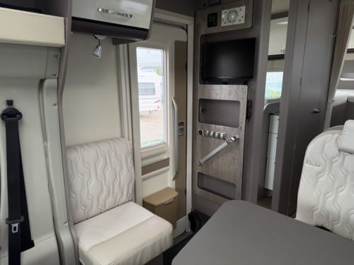 B&uuml;rstner Lyseo T690G Limited / Kostenlose Stellplatz foto: 18