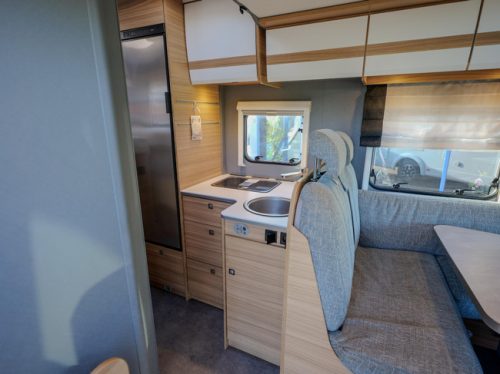 Dethleffs Just Camp 6812 EB LENGTEBEDDEN HEFBED! foto: 14