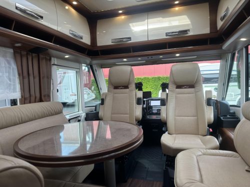 Carthago Chic E-line 51 QB Upper cabinets, ALDE photo: 11