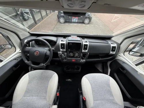 Carado Emotion T 338 Single Beds Pop-top roof 2020 photo: 8