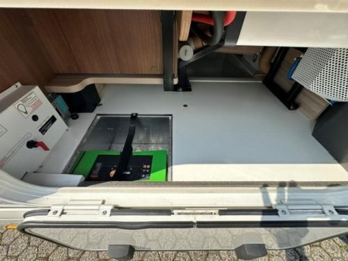 Carthago C-Tourer I 149 NO DROP-DOWN BED LEVEL SYSTEM photo: 22