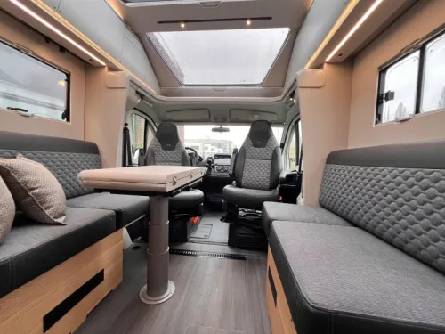 Adria Coral 670 DL 180PS AUT/NAVI/KAMERA Foto: 4