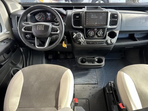 McLouis Glamys 320 NEW 8-Berth Overcab 140HP photo: 21