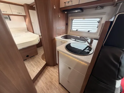 LMC Breezer Sportline 607 Fiat 150PS Anh&auml;ngerkupplung Foto: 8