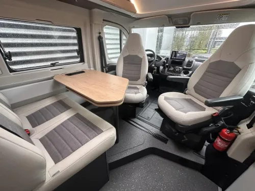 Adria Twin 640 SGX 140PK Automaat Trekhaak  Foto: 17