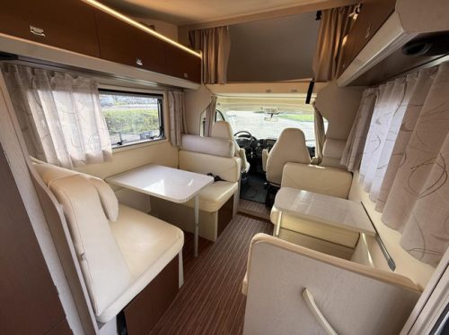 Rimor Seal 9 Alcove with 7 berths family camper photo: 4