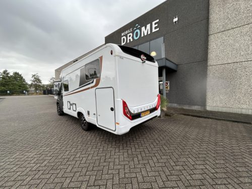 B&uuml;rstner Travel Van T 620 G  photo: 2