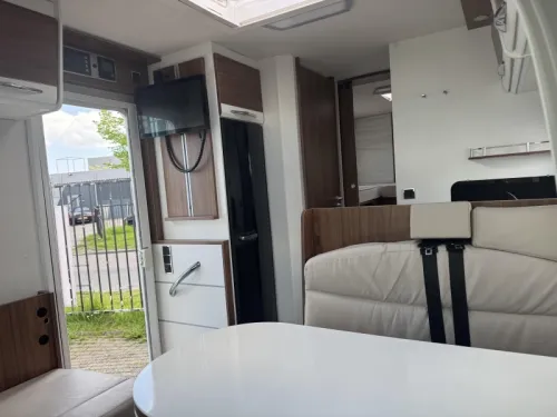 Pilote Essentiel P 700 single beds & cruise photo: 2