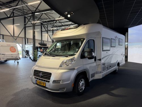 Carthago Chic C-Line T 5.0 QB French bed 5.0 180hp photo: 3