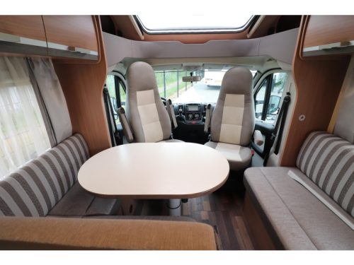 Knaus Sky Wave 700 MEG 4-Berths/Single beds photo: 10