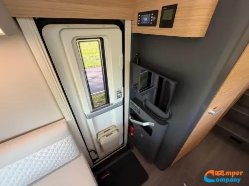 Adria Coral XL Plus 660 SL L&auml;ngsbetten | Automatik  Foto: 13