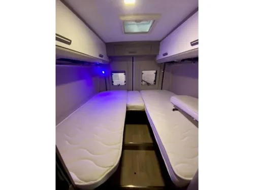 Chausson V697 VIP Automatik, Einzelbetten! Foto: 8