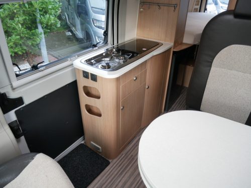 Sun Living Flexo SLX, Kastenwagen 6,40 Meter, L&auml;ngsbetten!! Foto: 11