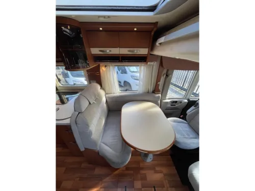 Hymer B678 Einzelbetten Hubdach  Foto: 7