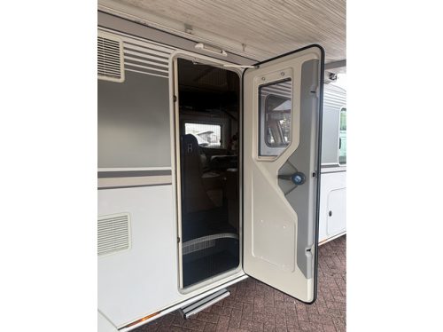 Knaus Sun I 900 LX automaat 177 pk full options Queensbed+techo elevable 2x aire acondicionado en techo elktr antena autom&aacute;tica Victron 3x TV remis plisado cuero gran garaje foto: 4