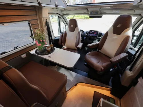 Hymer Yellowstone 640 180hp Automatic WITOMA 50! photo: 9