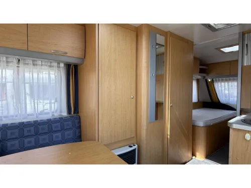 Knaus Sudwind 500 EU enkele bedden rondzit  foto: 3