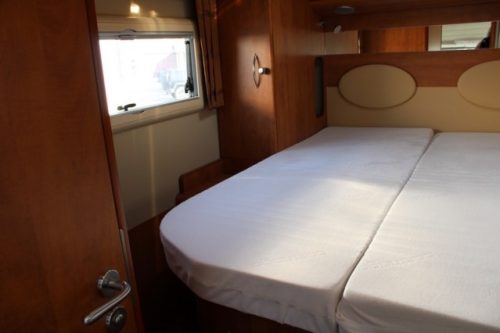 Carthago Chic C Line I 5.0 1. Besitzer Fiat 3.0 Liter 160 PS 4250 kg Chassis Einzelbetten 5 Sitzpl&auml;tze (122 Foto: 47