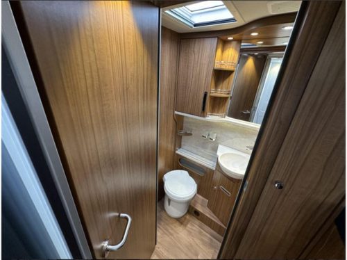 Hymer B 704 PL 3.0 M-JET 180 PK AUTOMAAT foto: 19