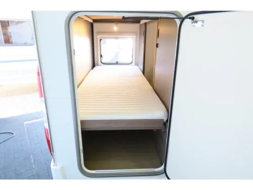 B&uuml;rstner IC Line 495 TK INCL AWNING+GARAGE photo: 16