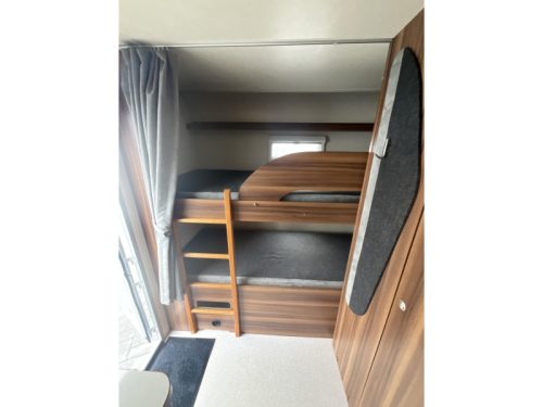Weinsberg CaraOne 400 LK ETAGENBETT-VORZELT Foto: 8