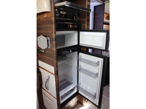 Laika ECOVIP H4109DS 180hp Automatic | Levelling system | Alde heating | Cupboards instead of Pop-up bed | Lithium | Inverter | Single beds | Face photo: 16
