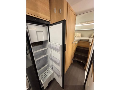 Adria Matrix Plus 670 DL Automaat + Hefbed  foto: 16